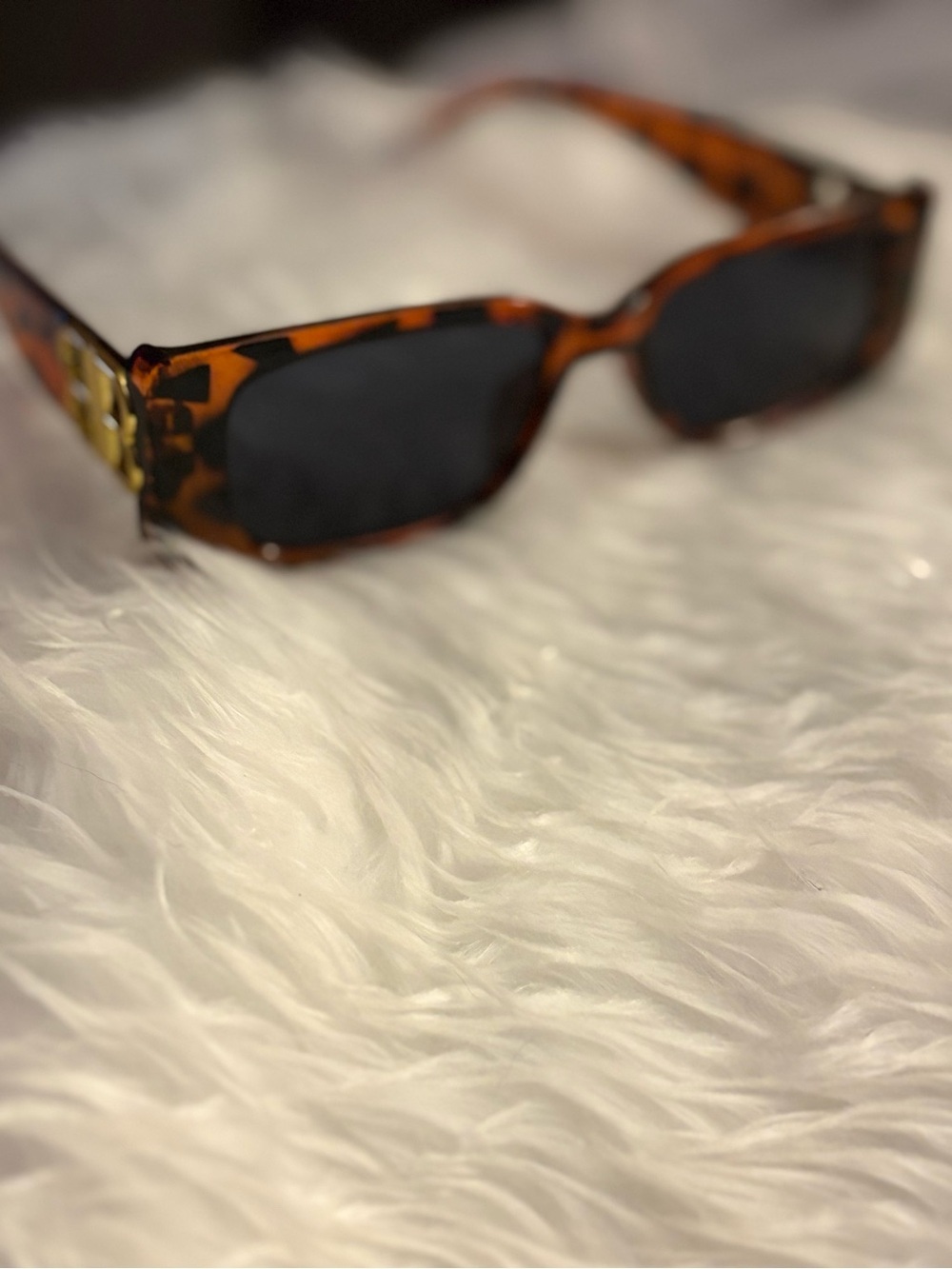 Tortoiseshell Sunglasses with Gold 'BB' Logo - Picture 2 of 7
